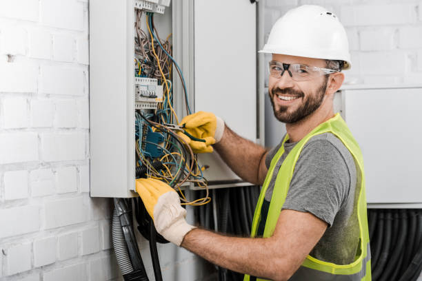 Best Emergency Electrical Repair  in Peosta, IA